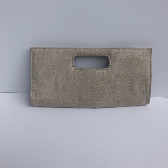 Giannini Clutch Purse - Picture 2 of 3